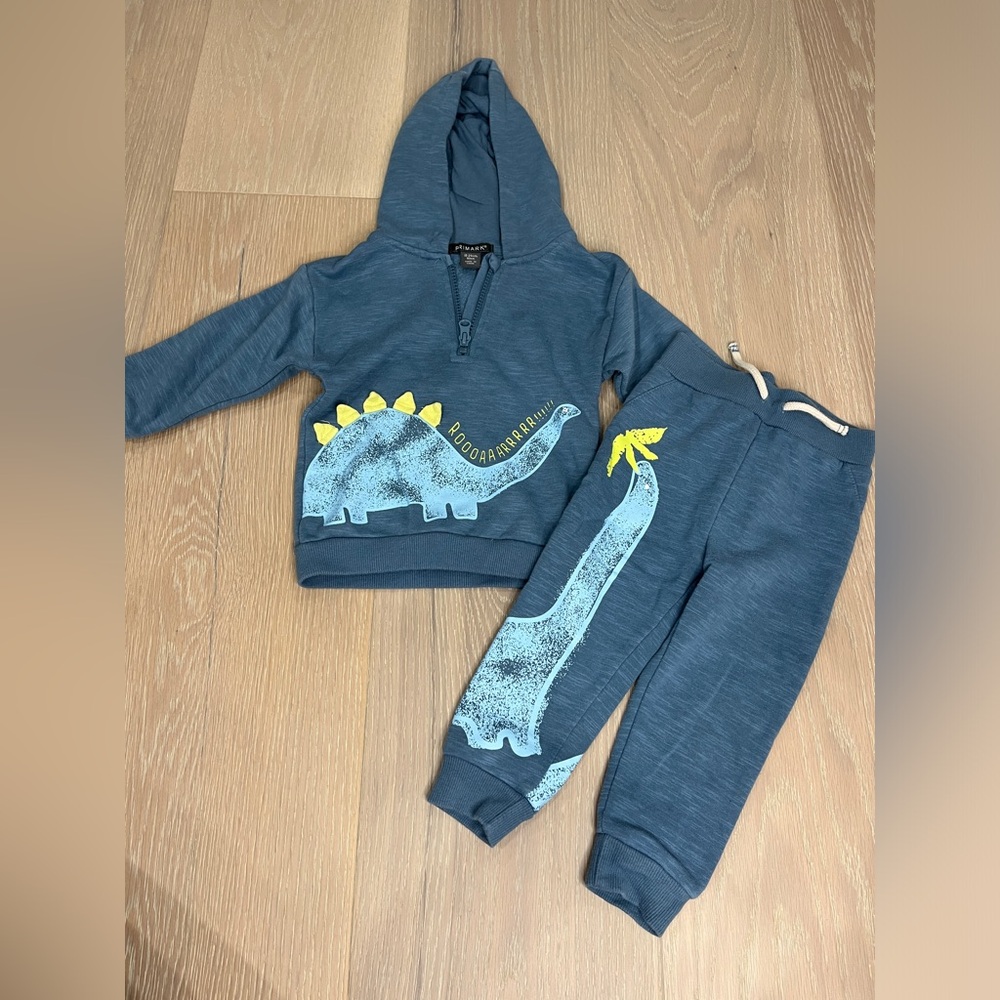 Primary. Boys 2 piece hoodie and joggers. 18-24 months. GUC